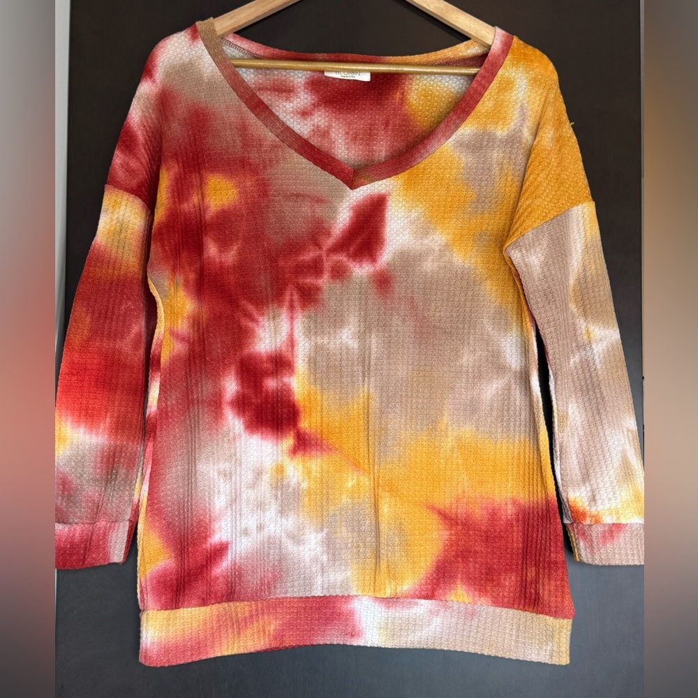 BLUMIN Colorful V-Neck Tie-Dye Top